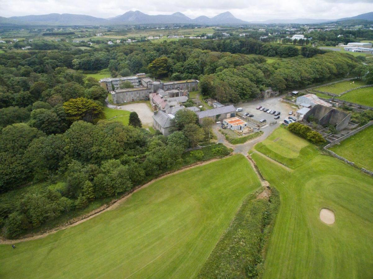 Ostan Loch Altan Hotel Cashel Hill Exterior photo