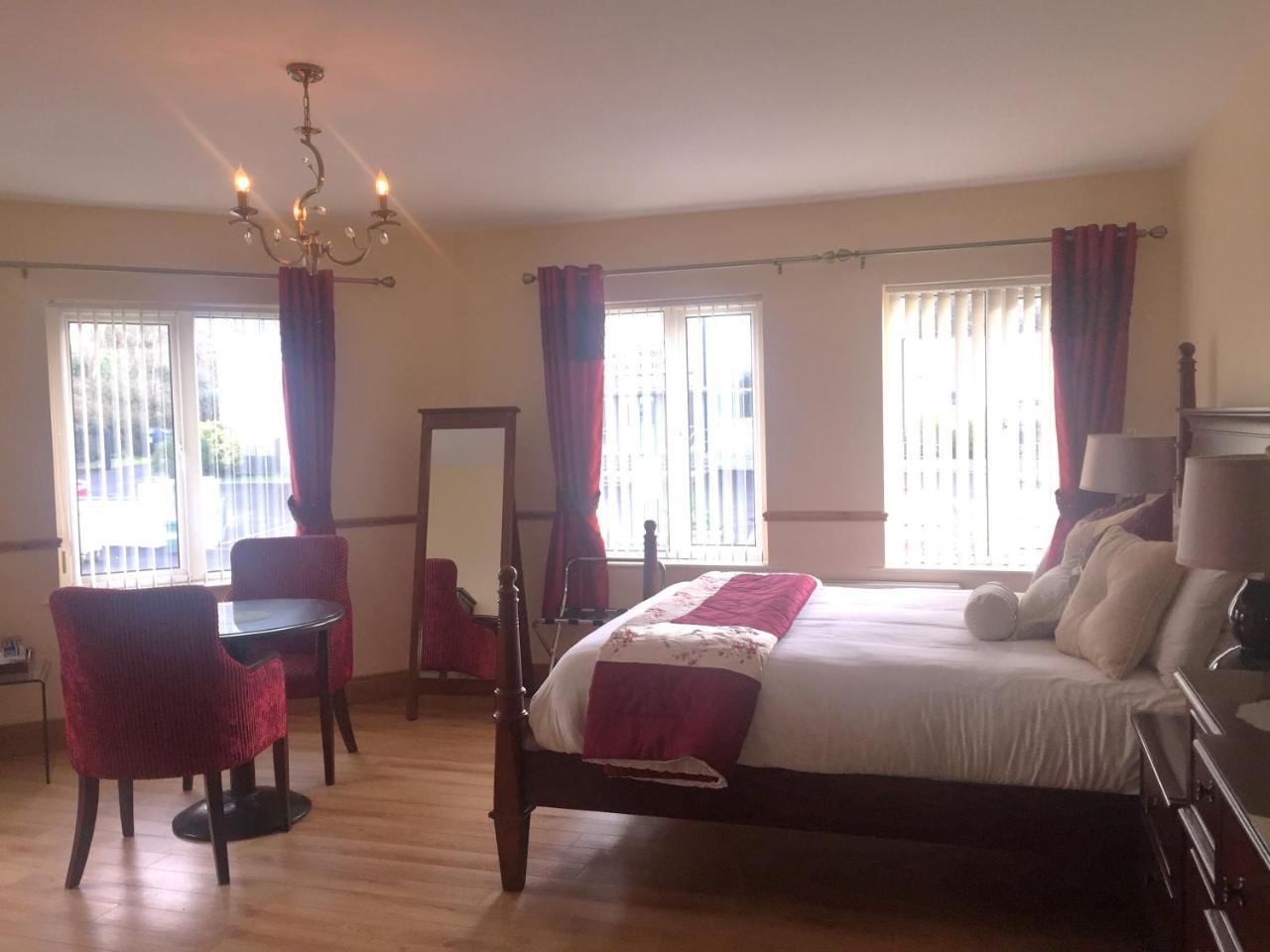 Ostan Loch Altan Hotel Cashel Hill Exterior photo